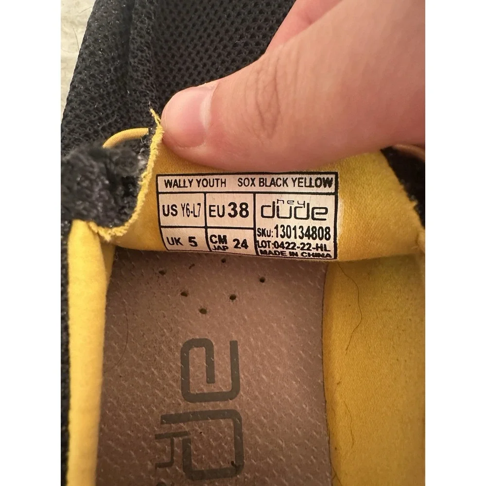 Hey Dude Men's Sneakers Black/Yellow Knit Lace Up US Y6-L7